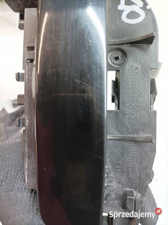 KLAMKA ZEWNĘTRZNA LEWA PRZÓD 68060189AG Dodge osobowe