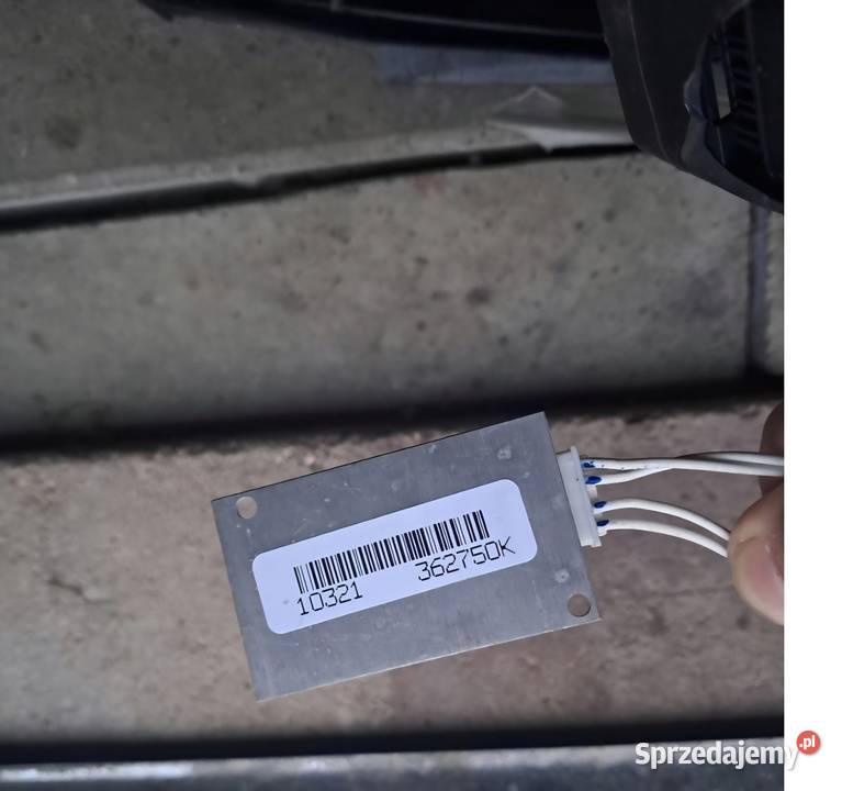 Przetwornica C00004379B Valeo BMW X1 E84 moduł