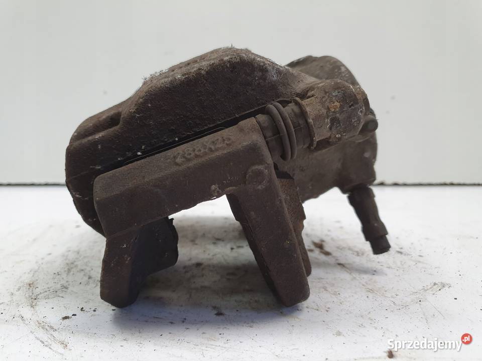 Mercedes W204 PRAWY PRZEDNI ZACISK HAMULCOWY osobowe Rudka sprzedam