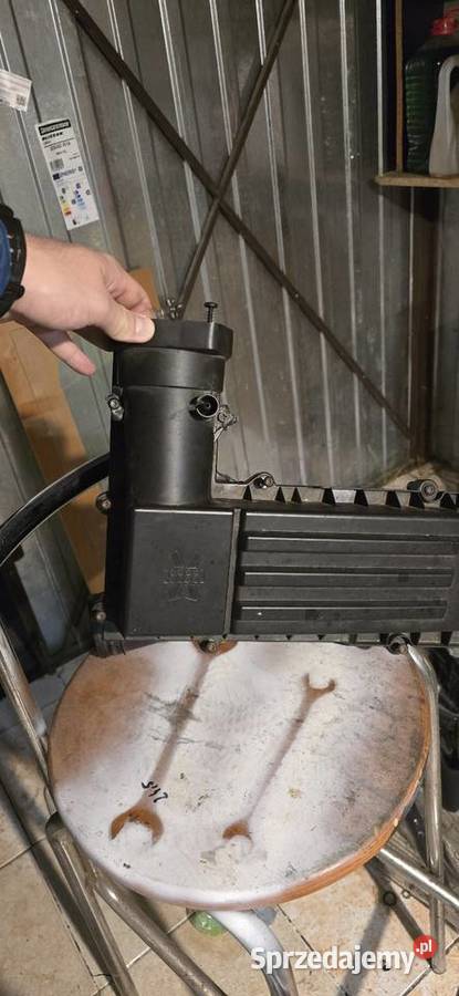 Obudowa filtra powietrza passat b6 Ryki