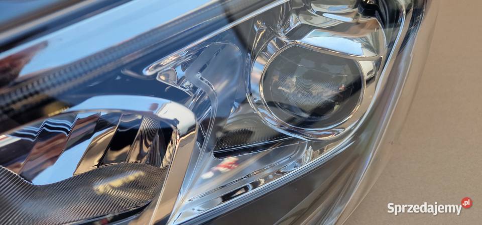 FORD CUSTOM LIFT LAMPA REFLEKTOR LED LEWY Bieleń