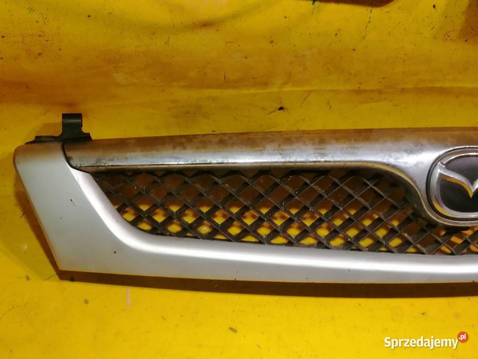 atrapa grill Mazda 121 r9601 łódzkie Piotrków Trybunalski