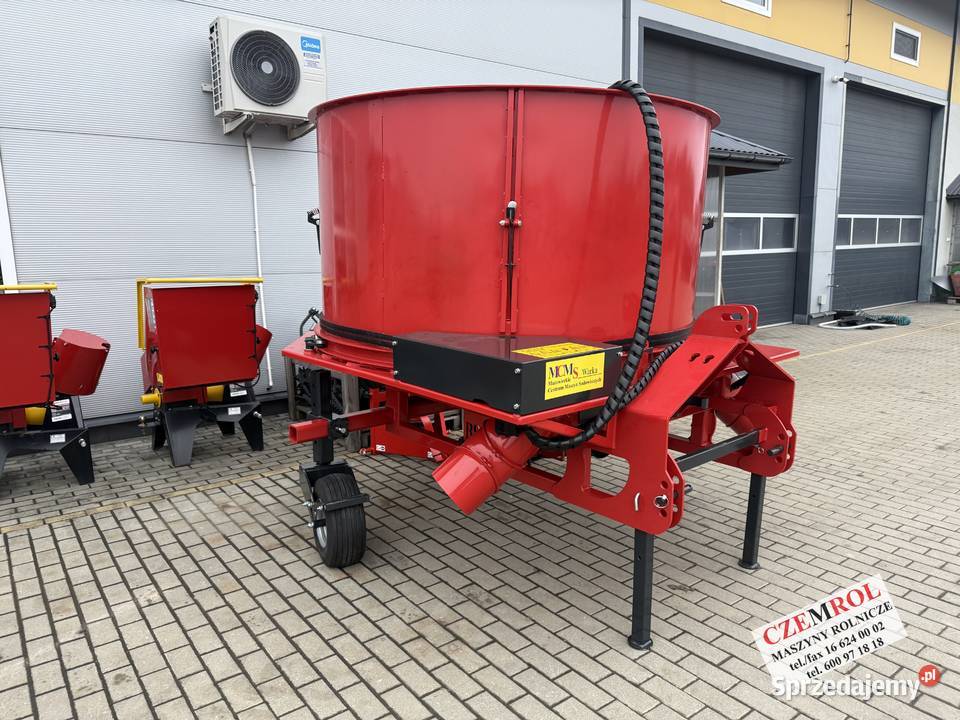 Ścielarka rozścielacz słomy na okrągłe bale Jarosław