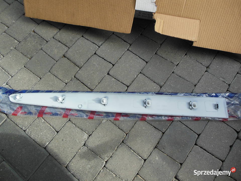 LISTWA DRZWI LEWY TYŁ FIAT STILO 0104 5D HB Kozy sprzedam