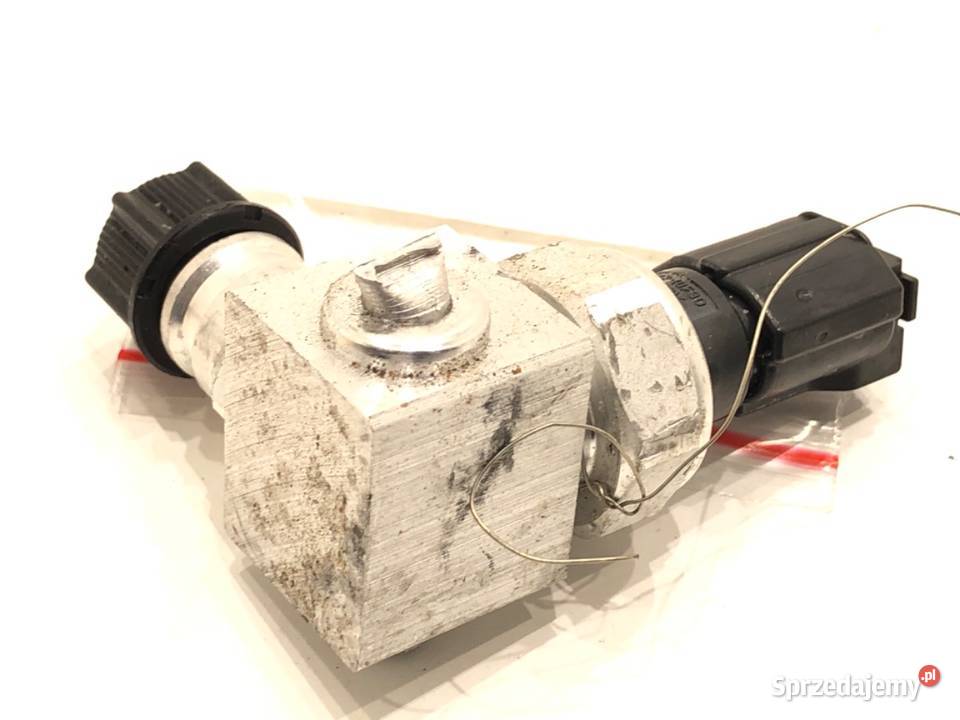 CZUJNIK KLIMATYZACJI LEXUS LBX 15 136