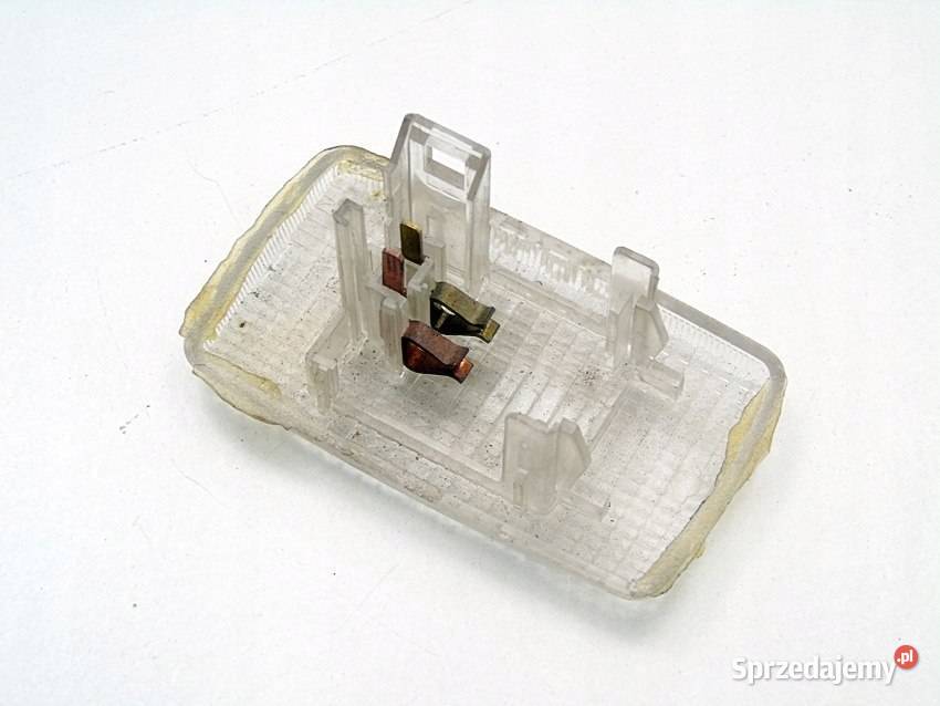 Lampka oświetlenia kabiny Nissan Almera Tino Sosnowiec