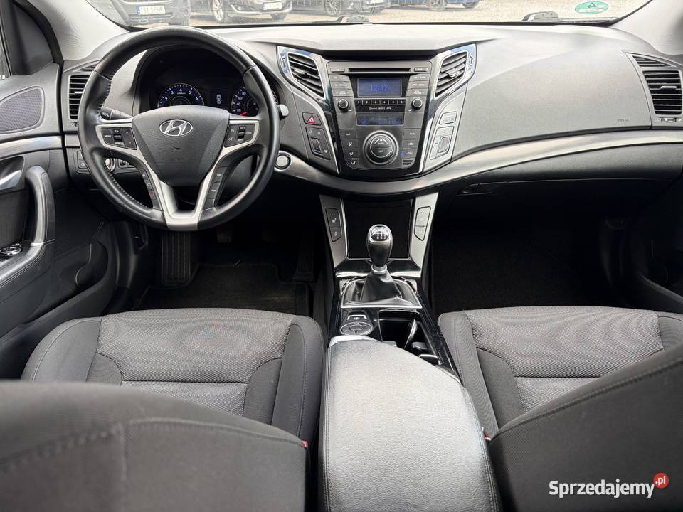 Hyundai i40 benzyna piękna wersja biała perła Trześń