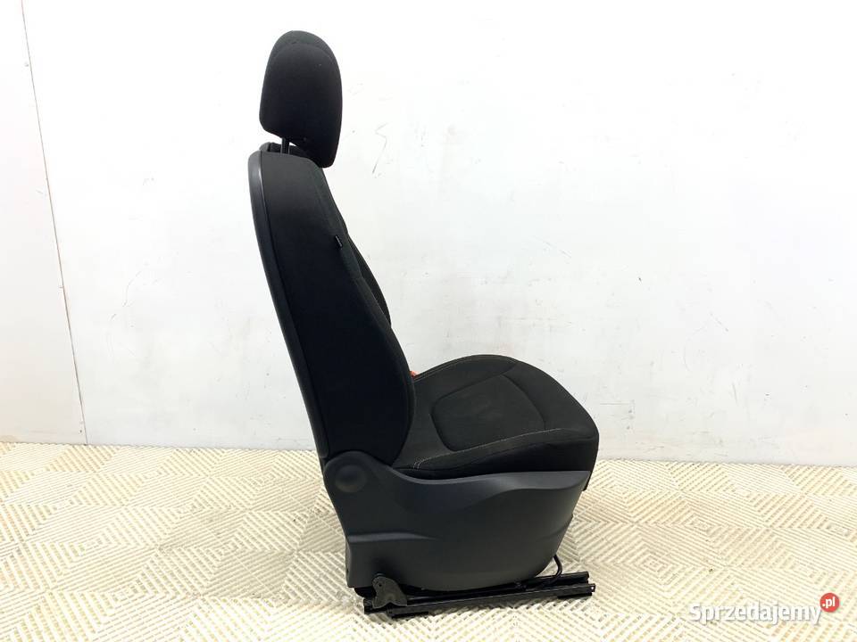 FOTEL PRAWY PRZÓD RENAULT CAPTUR I Crossover sprzedam
