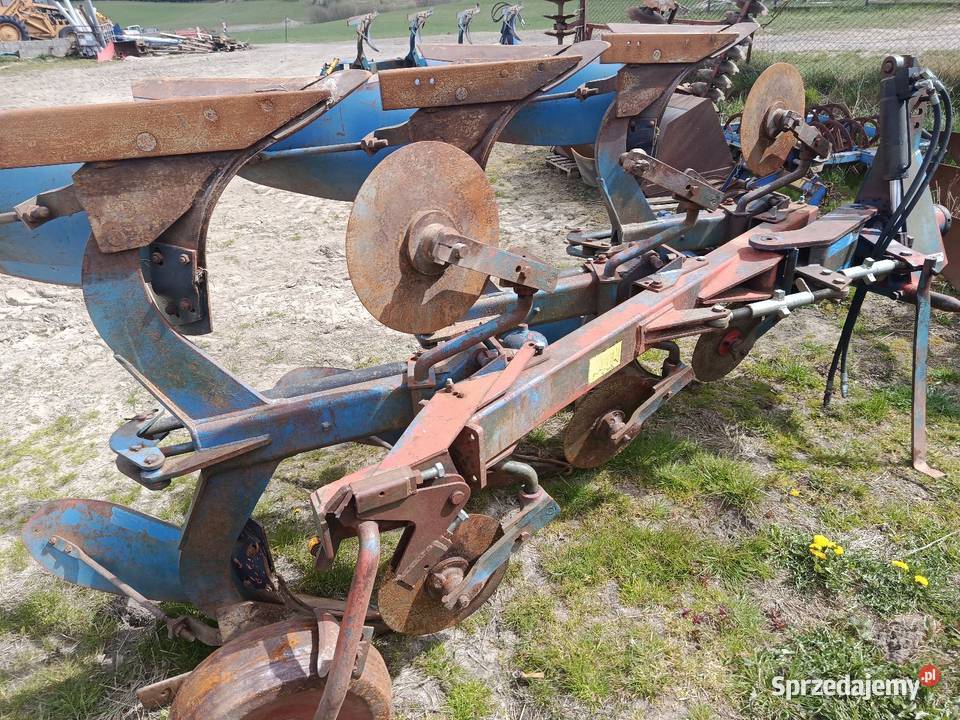 Pług 3 skibowy obrotowy overum agrolux Fiskars nieuszkodzony Skrzydłowo
