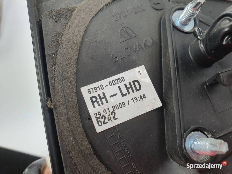 LUSTERKO PRAWE TOYOTA YARIS II 3 PIN 1E7 Pozostałe Lipno