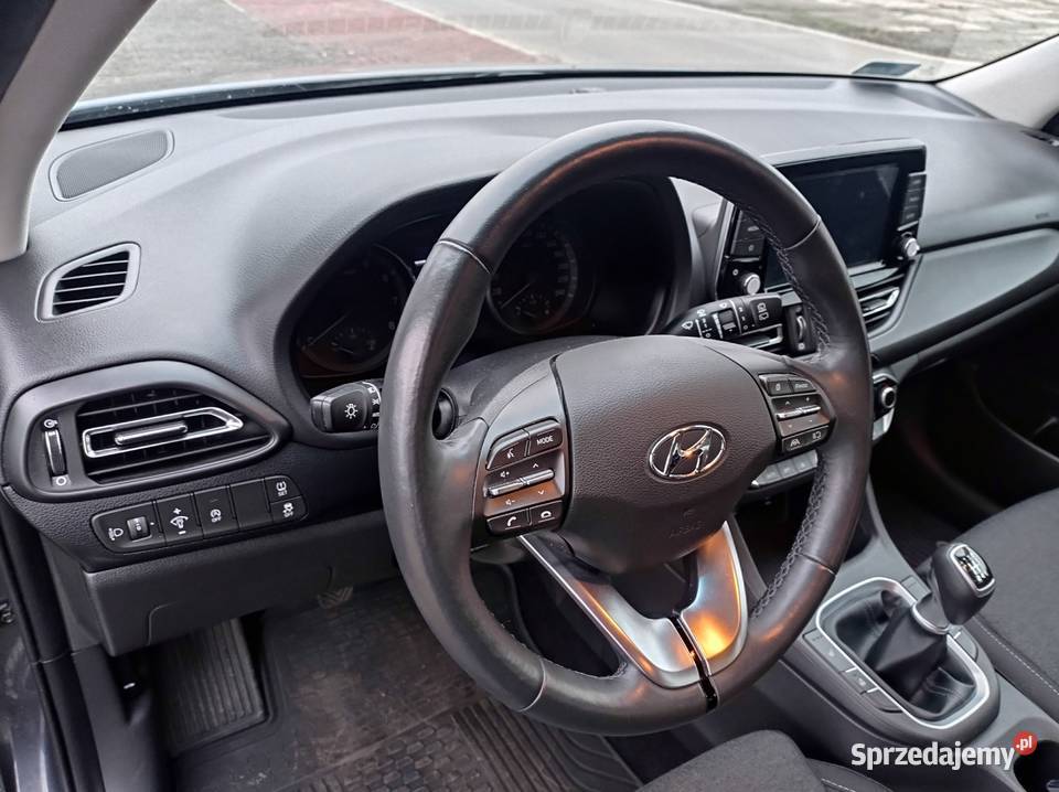 Hyundai i30 15 DPI Comfort kombi pierwszy grafitowy i30