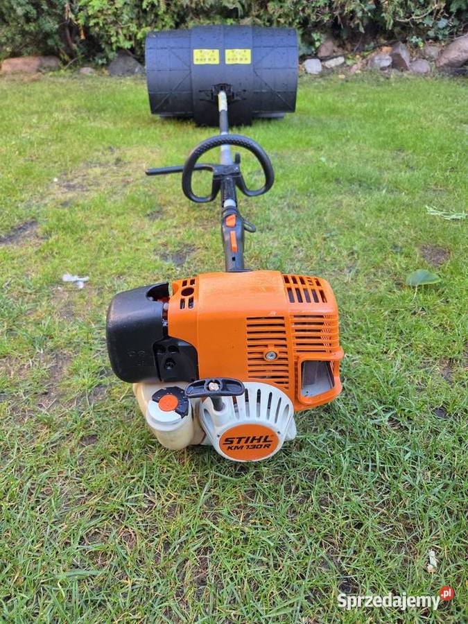 Zgrabiarka STIHL 130 KW walec zmiatający moc 19 Zamiatarki Łowicz