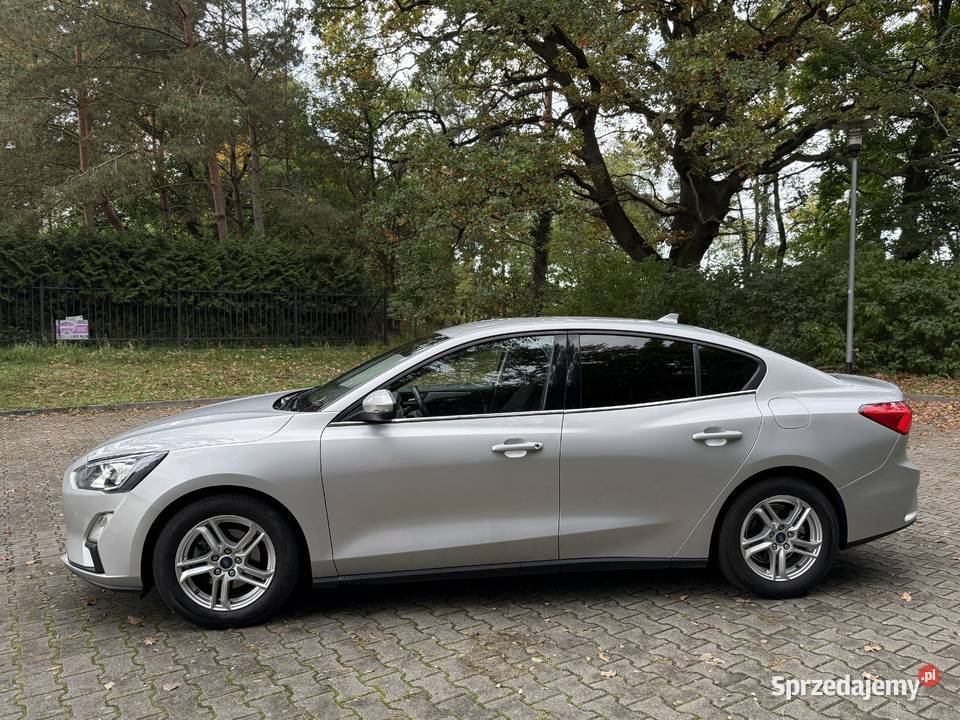 Ford Focus 2021 sedan Titanium 10 EcoBoost