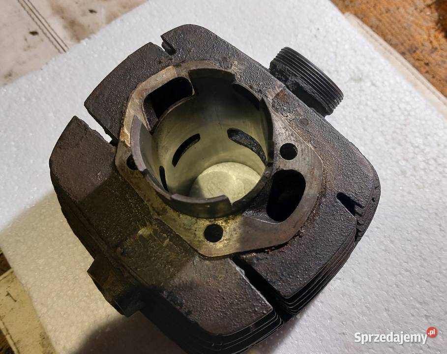 Cylinder WSK 125 ZMD nominał 52mm Olkusz