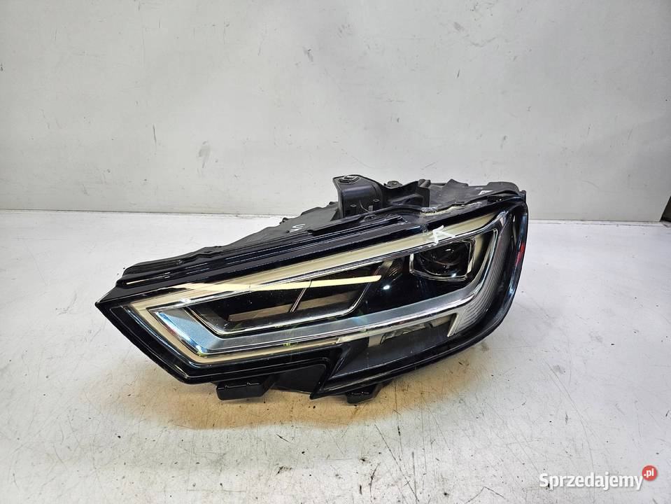 REFLEKTOR XENON LED LEWY AUDI A3 8V LIFT Przystajń