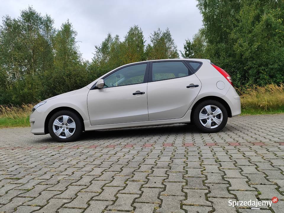 Hyundai i30 2012 r 16 CRDI Samochody osobowe świętokrzyskie Królewiec sprzedam