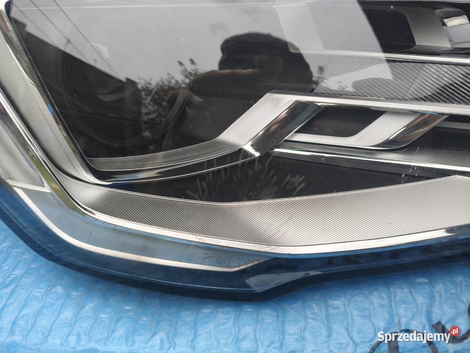 Audi A1 8X 2012lift lampa przednia prawa Łódź