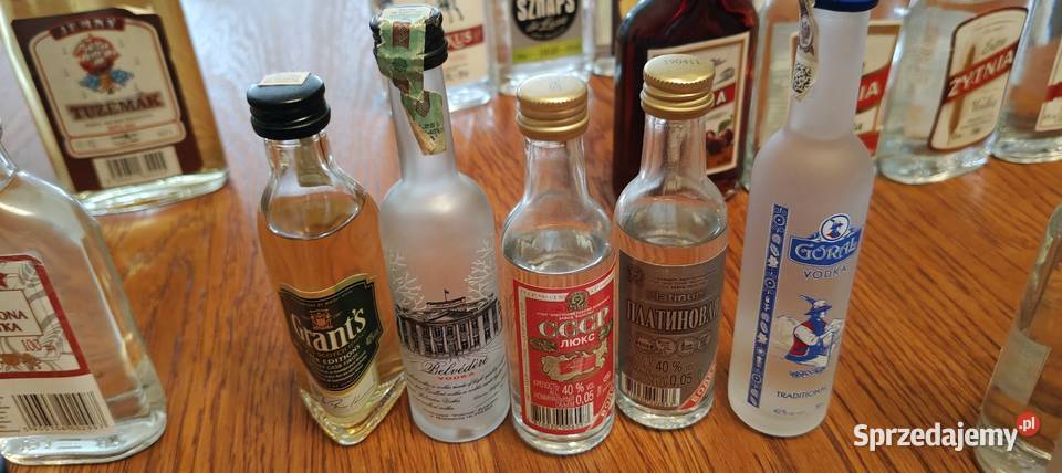 Kolekcja alkoholi miniaturek Polmos lubelska Lipsko