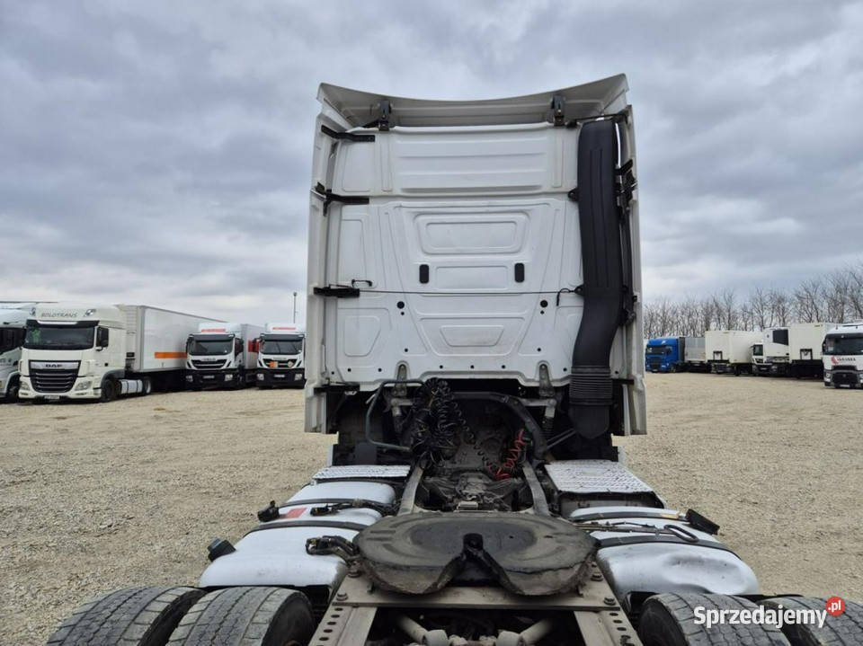 Mercedes Actros Komorniki