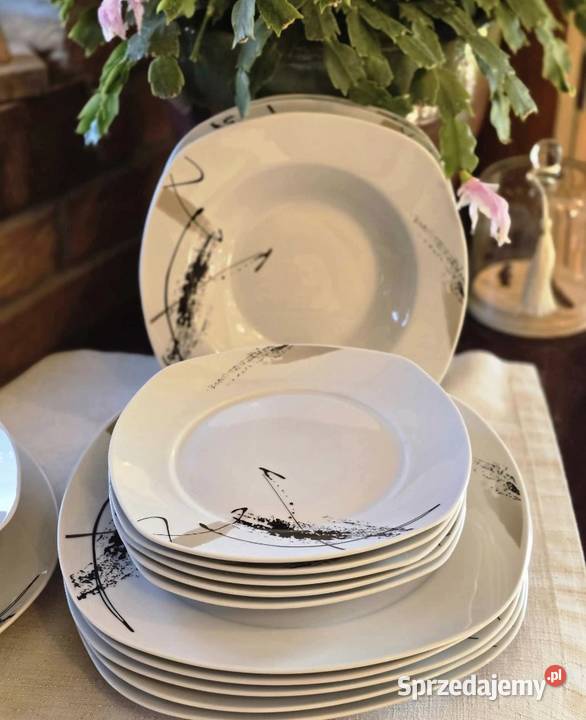 159 Zestaw 18 sztuk talerzy ślaczki Talerze i talerzyki