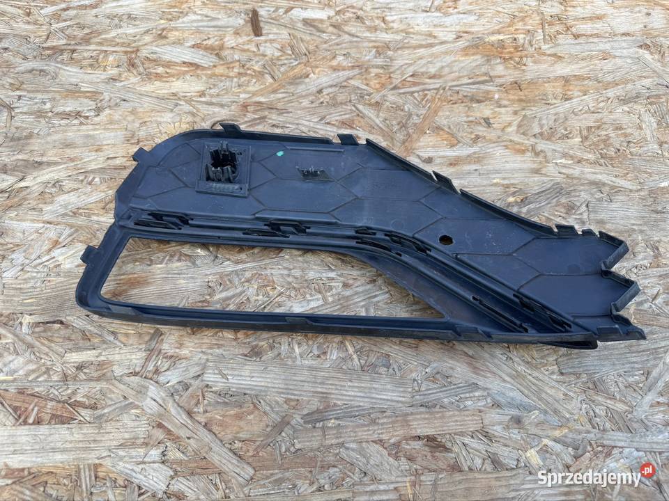 Kratka zderzaka przód prawa rh amarok lift osobowe wielkopolskie Międzychód sprzedam