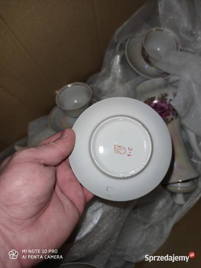 Dzbanek i filiżanki Porcelana i szkło Chmielnik