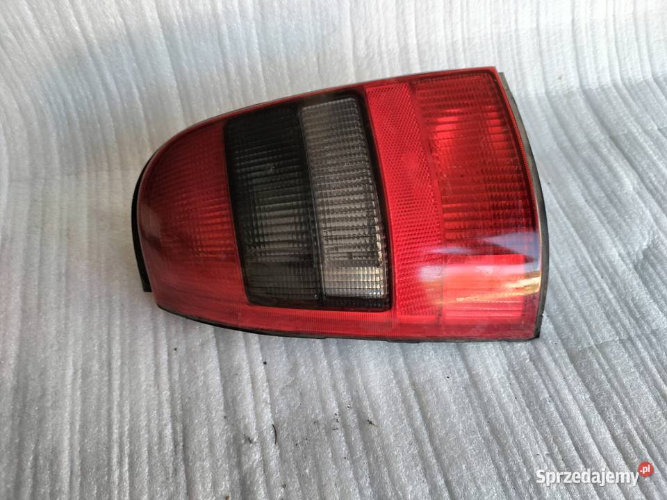 LAMPA TYŁ LEWA KOMBI OPEL VECTRA B Kamień-Kolonia