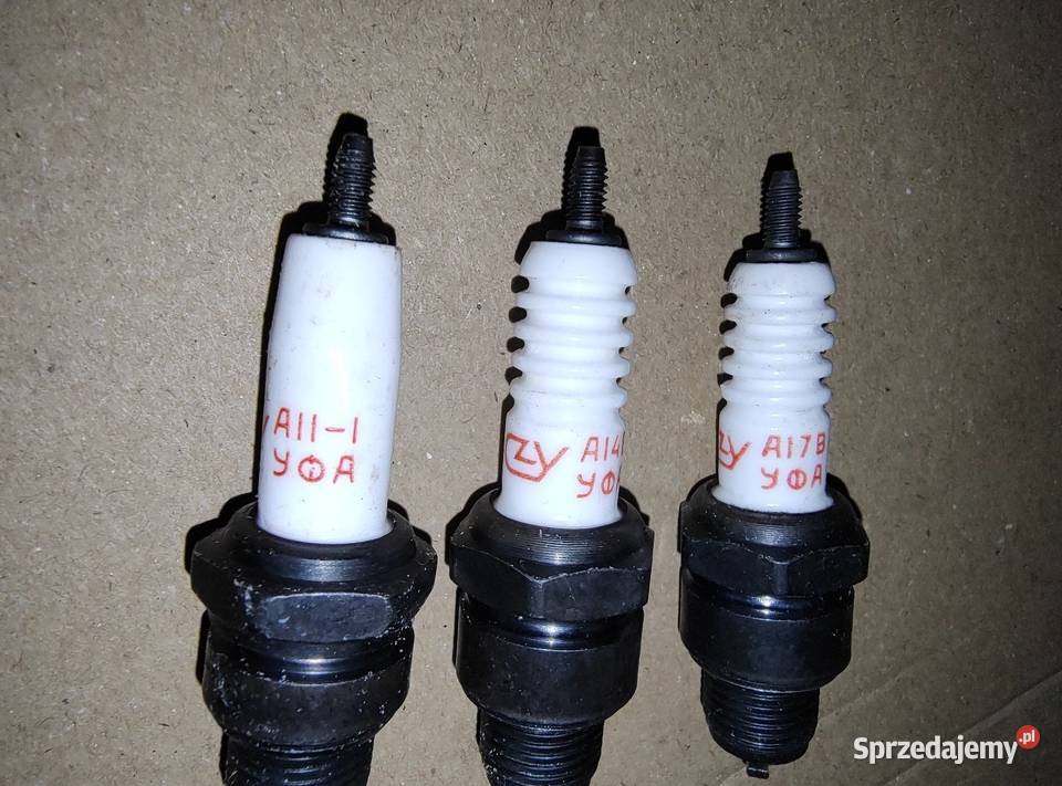 Świece A14B A11 A17B Dniepr MT Ural M72 K650 Leszno