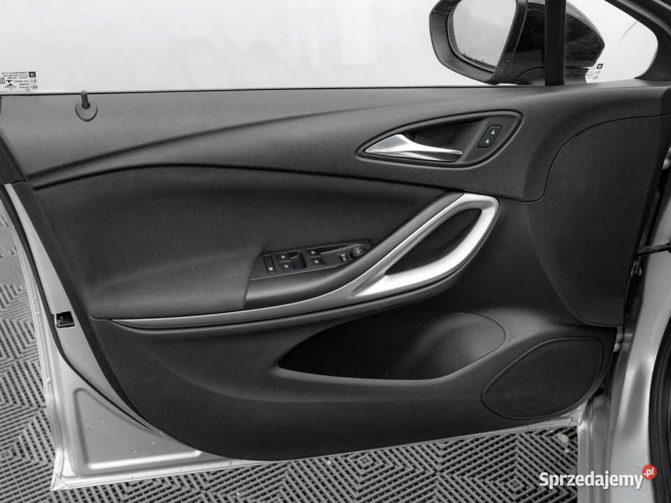 Opel Astra GD061YS12 T Edition 2 stref klima Rok produkcji 2021 Pępowo sprzedam