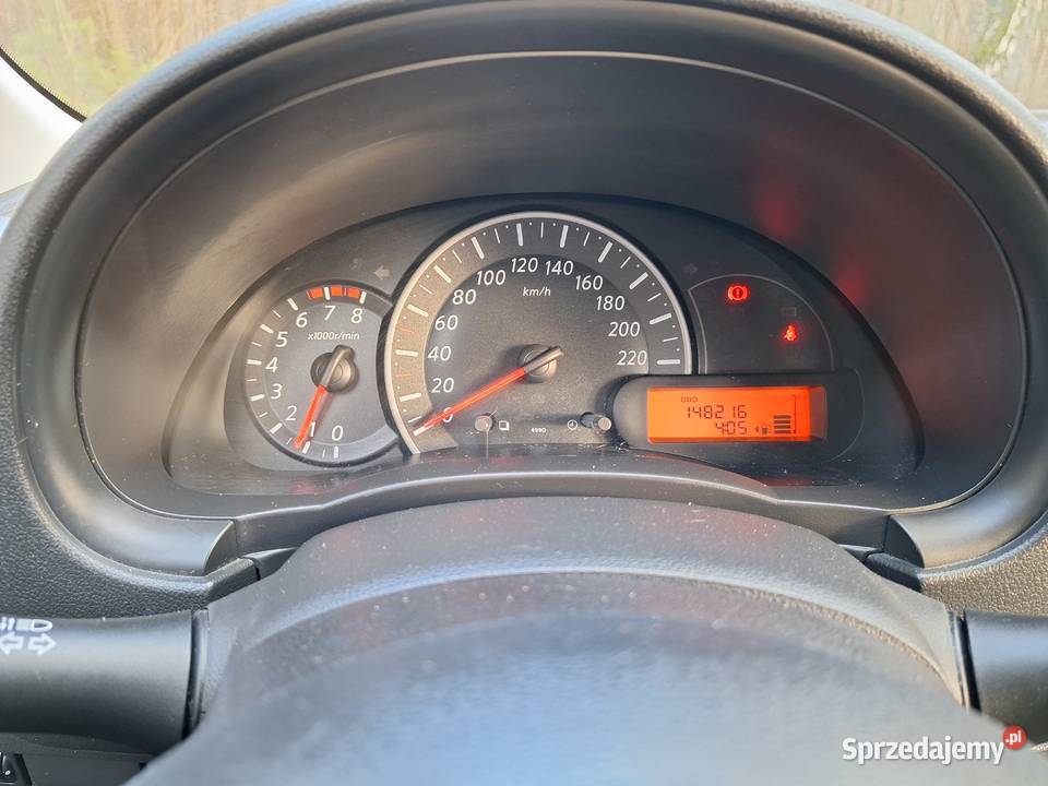 Nissan Micra nieuszkodzony