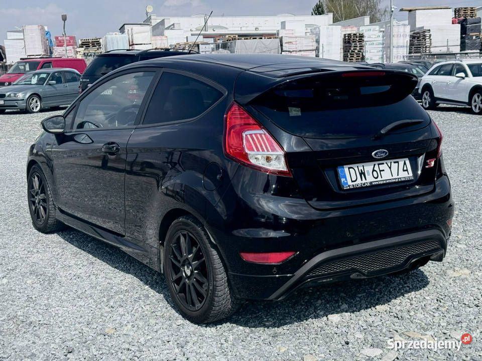 Ford Fiesta ST 2015r 16 16V EcoBoost 182 Salon nieuszkodzony dolnośląskie Wrocław