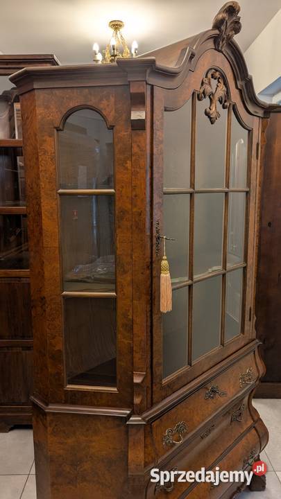 Witrynaserwantka neobarok czeczotaszer 1115 Meble Dąbrowa Górnicza