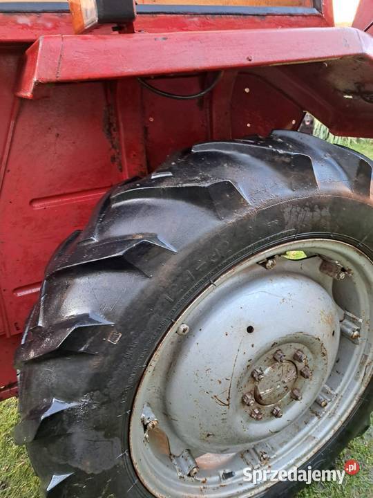 Ciągnik Ferguson MF255 Telatyn