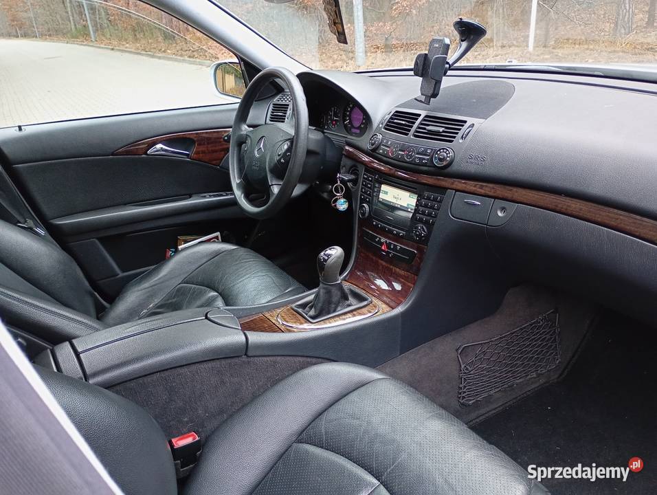 Mercedes w211 26 v6 benzyna automat automatyczna Piaseczno sprzedam