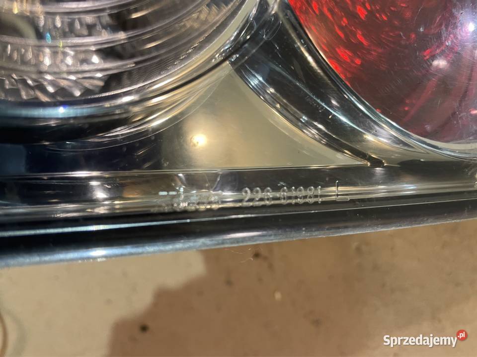 22661974 lampa tył tylna lewa w klapę kombi Szczecin