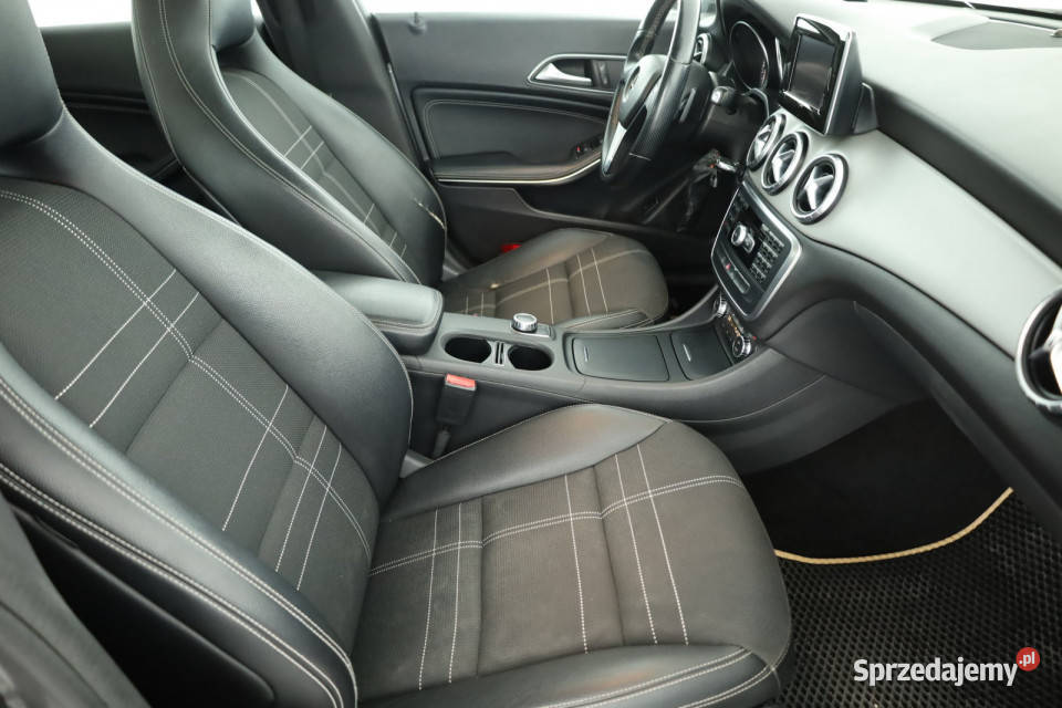 Mercedes CLA 200 Rok produkcji 2013 Piaseczno