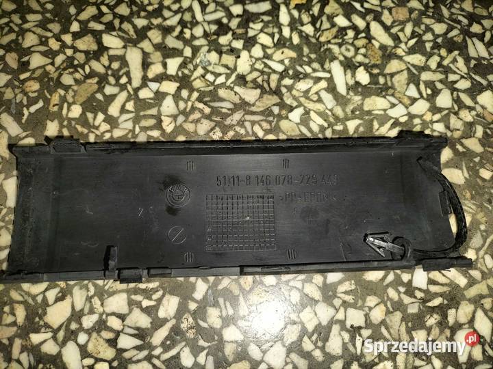 Zaślepka ucha do holowania w przedni zderzak BMW Listwy i nakładki Poręba sprzedam