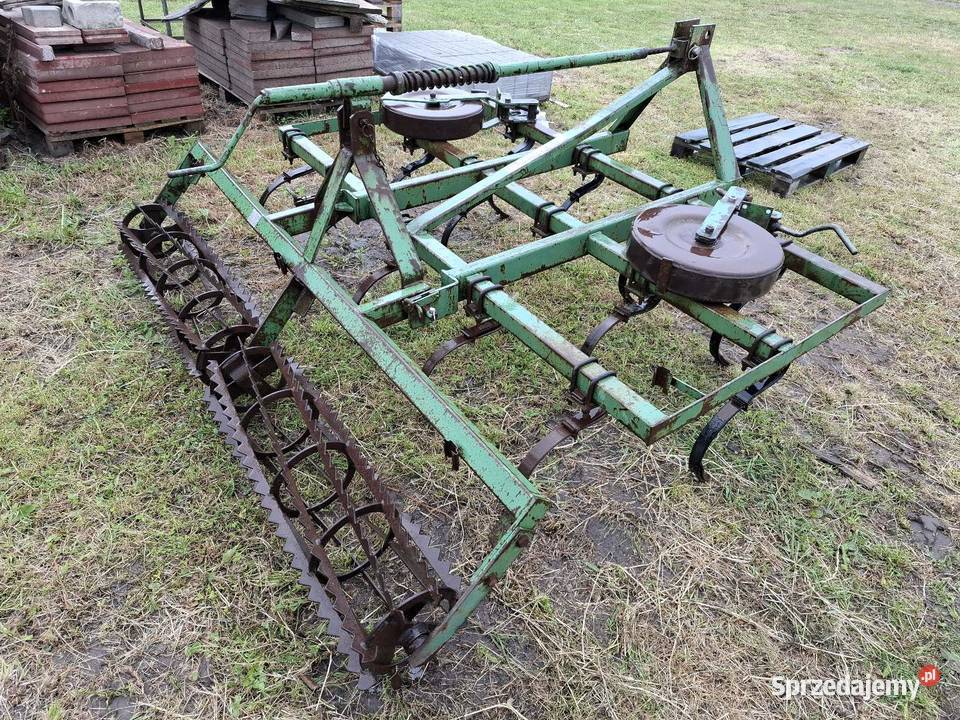 Agregat kultywator 210m z wałkiem Bomet Radom