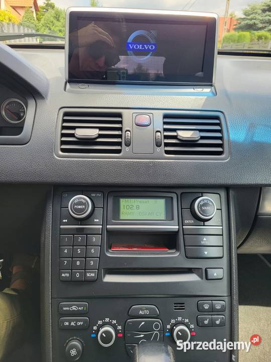 Volvo XC90 32 benzgaz Rok produkcji 2007 Jaworzno