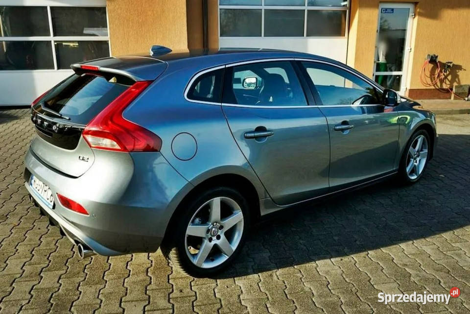 Volvo V40 16D2 NAVI alu R18 automat 2014r II VAT marża Płock