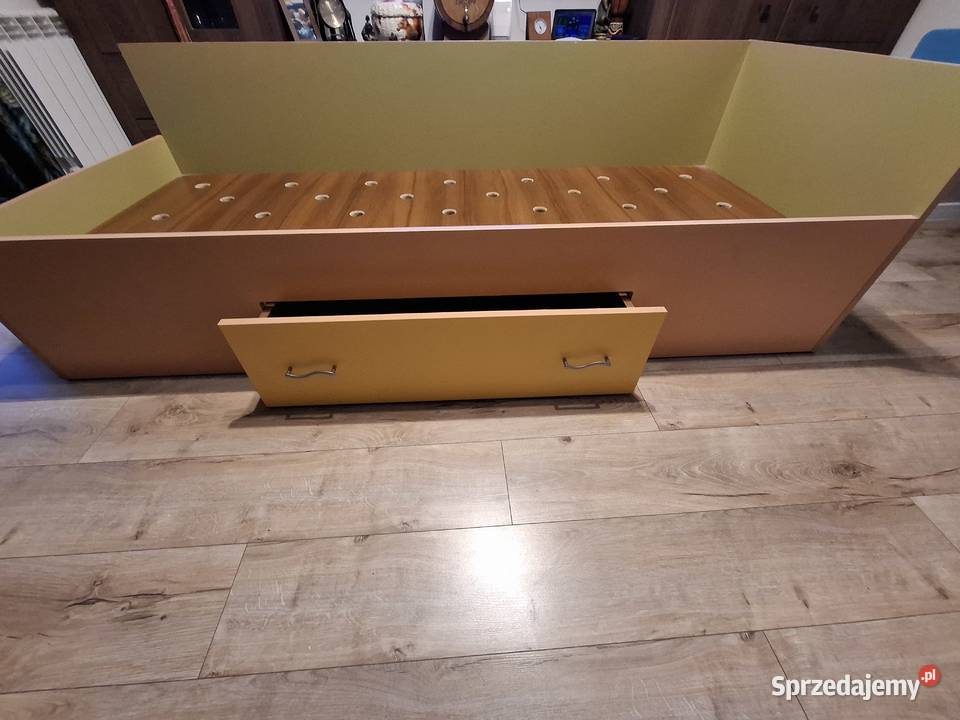 Sprzedam łóżko młodzieżowe