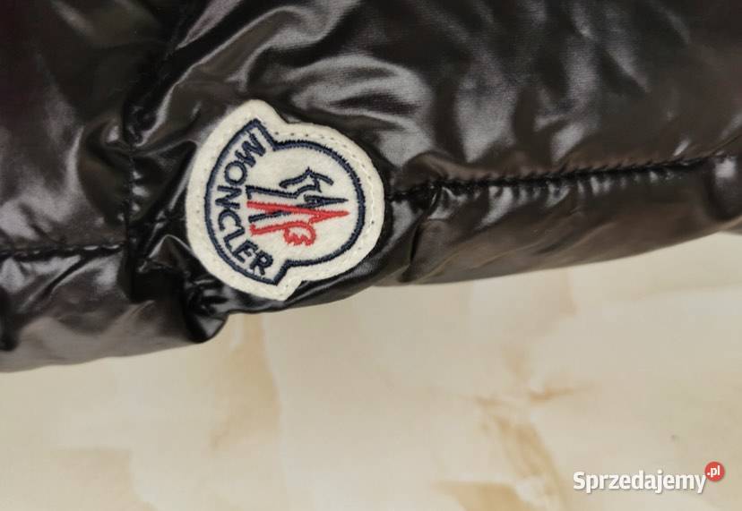 Płaszcz kurtka puchowa Moncler z futerkiem Rozmiar 36(S) pomorskie Gdynia