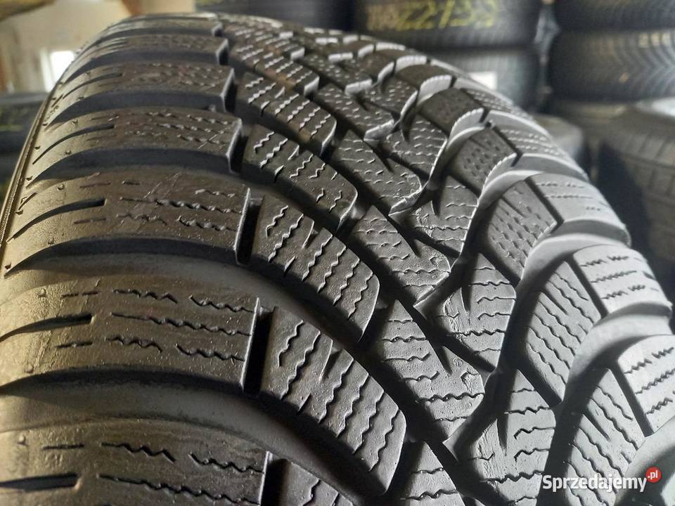 2x Opona UŻYWANA ZIMOWA 22555R17 FALKEN 199 225 Zaścianki sprzedam