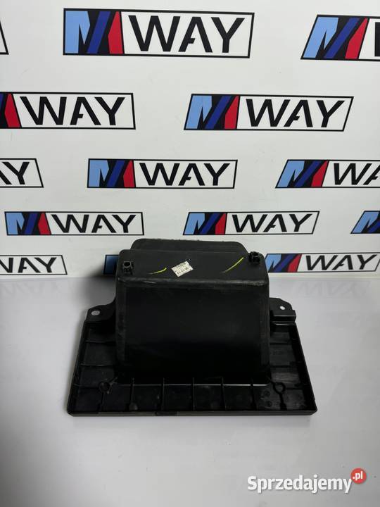 BMW X3 F25 SCHOWEK WNĘKA PRAWA TYLNA BAGAŻNIKA