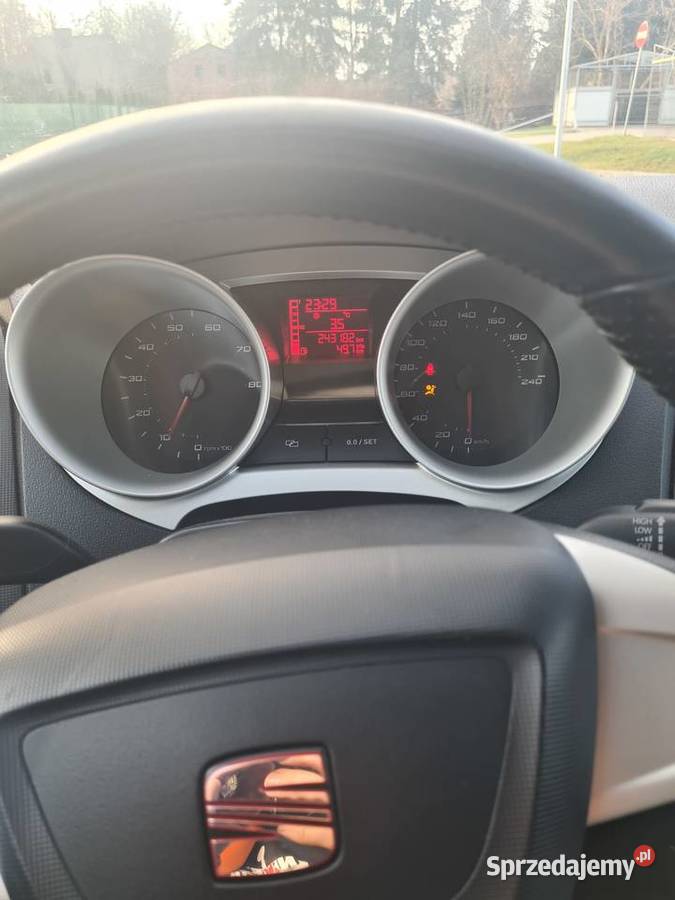 Seat ibiza IV 2009 14 benzyna Krosno Odrzańskie
