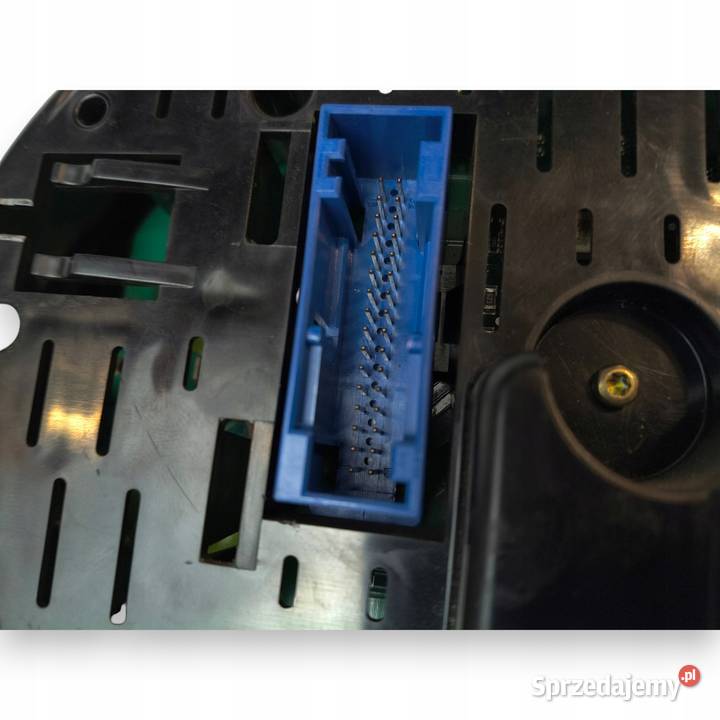 LICZNIK ZEGARY 8P0920930K Audi A3 8P 16 19 20 osobowe Chełm