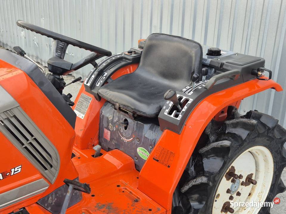 Traktorek traktor KUBOTA ASTE A15D 15 44 Małuszyn sprzedam
