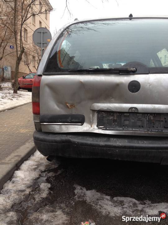 Opel Omega B Kombi 20 8v BenzynaGaz uszkodzony Omega Radom