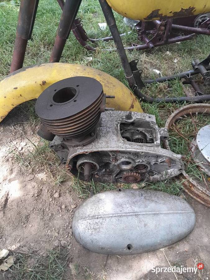 Rama pannonia TLT z 1957 roku plus druga rama Świerzawa