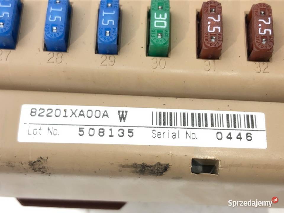 SKRZYNKA BEZPIECZNIKÓW SUBARU TRIBECA 82201XA00A